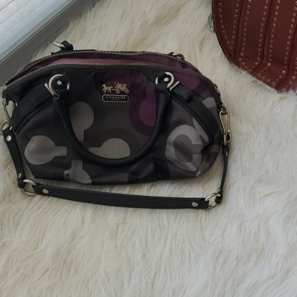 Coach Purse - Picture 1 of 1